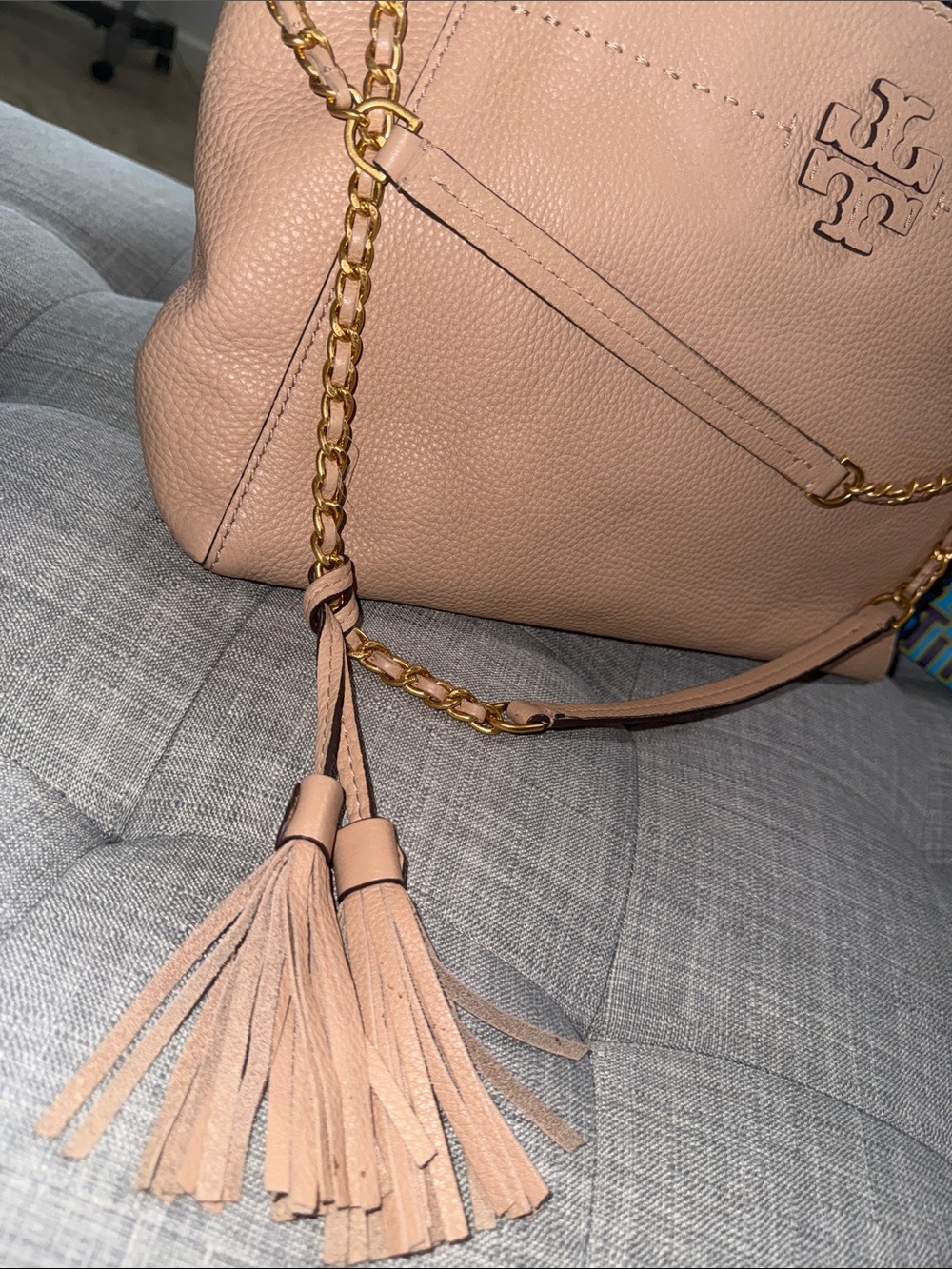 Tory Burch Mcgraw Shoulder Bag - Picture 10 of 11